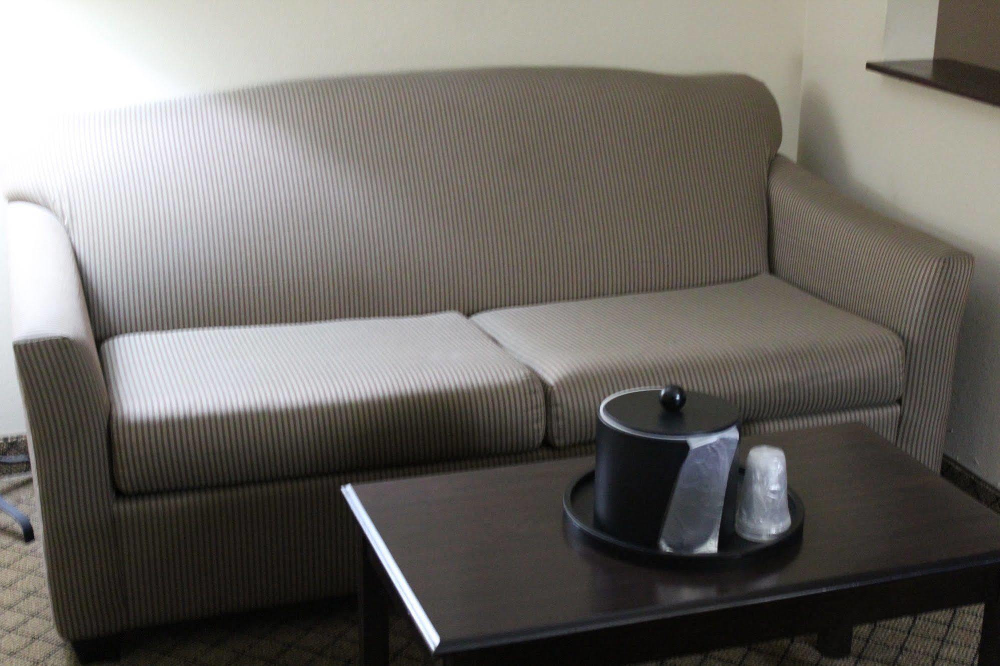 Holiday Inn Express Hotel & Suites Sedalia By Ihg Luaran gambar