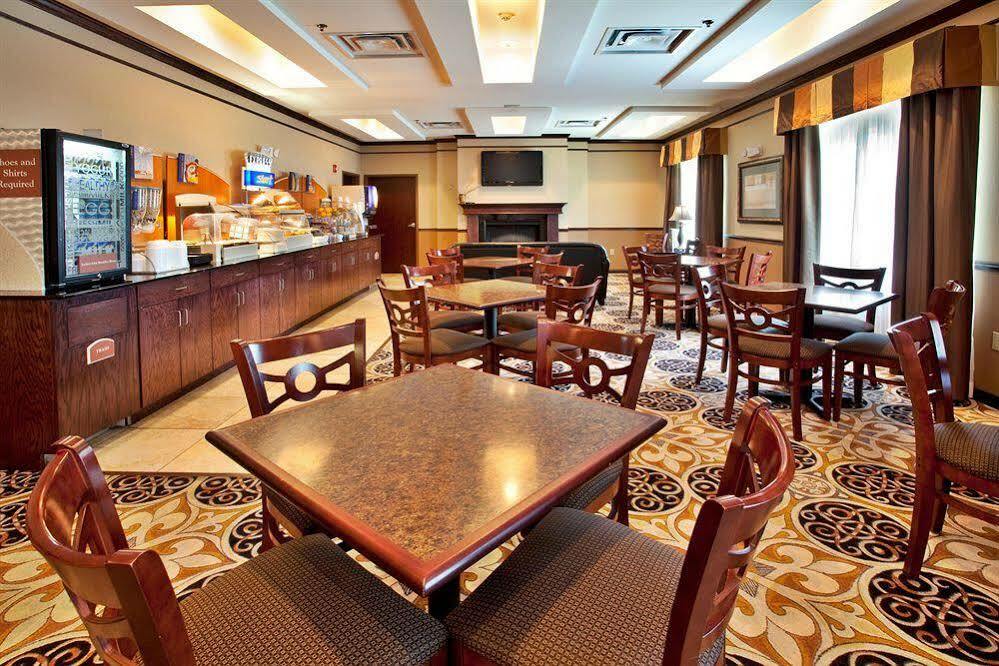 Holiday Inn Express Hotel & Suites Sedalia By Ihg Luaran gambar