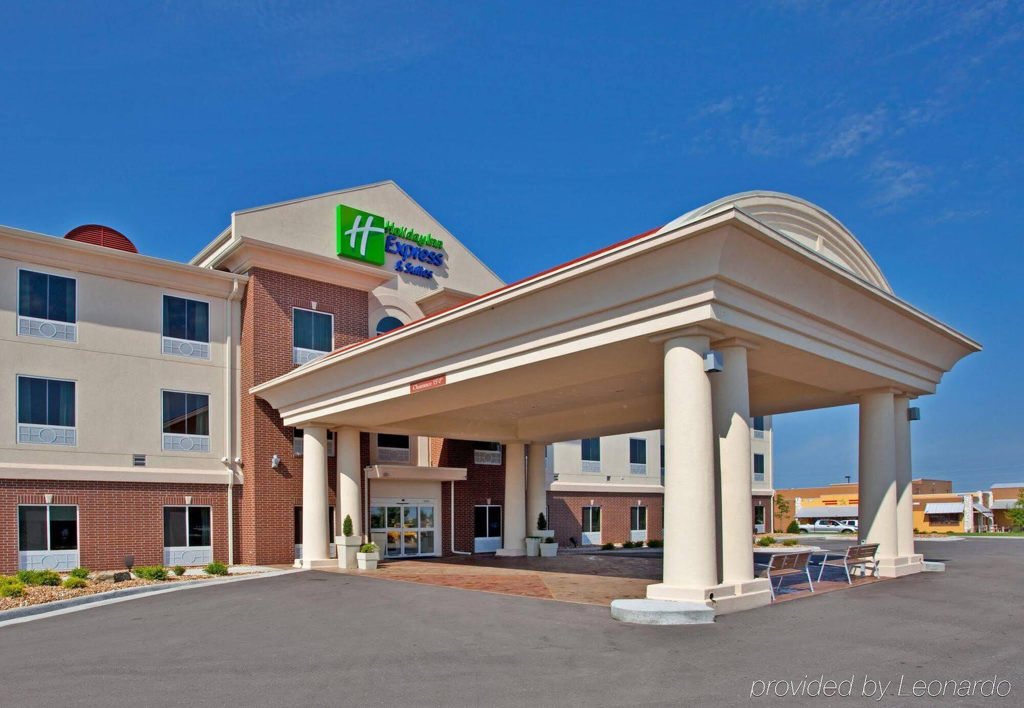 Holiday Inn Express Hotel & Suites Sedalia By Ihg Luaran gambar